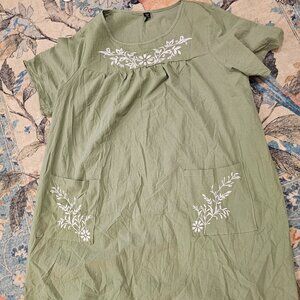 Summer dress with pockets